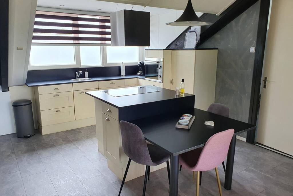 Vrijstaand / Landelijk Appartement Met Uitzicht! De Wijk Exterior foto
